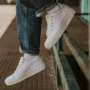 Cara Mencuci Sepatu Biar Gak Gampang Rusak, Coba Deh!