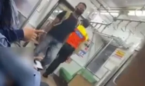 Viral di Twitter Seorang Pria Melakukan Tindakan Tak Senonoh di KRL, Ini Kronologinya Viral di Twitter Seorang Pria Melakukan Tindakan Tak Senonoh di KRL, Ini Kronologinya