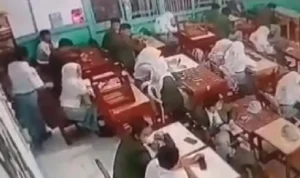 Siswa SMAN 7 Banjarmasin Berusia 15 Tahun Menjadi Korban Penusukan oleh Teman Kelas