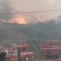 Pemadaman api di TPA Sarimukti oleh armada pemadam kebakaran.