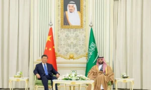 Arab Saudi Pertimbangkan Tawaran China untuk Bangun PLTN Arab Saudi Pertimbangkan Tawaran China untuk Bangun PLTN (VIA REUTERS/Bandar Algaloud/Saudi Royal Cour)