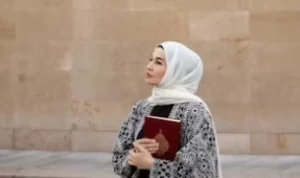 Waktu yang Tepat Mengucap Masya Allah Ilustrasi mengucapkan kalimat Dzikri Masya Allah di waktu yang tepat. (freepik)