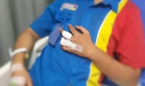 Penampakan jari karyawan minimarket yang putus akibat ditebas sajam perampok. (instagram)