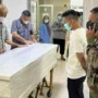 Peti jenazah pemuda Aceh yang disiksa oleh oknum anggota Paspampres hingga meninggal dunia.