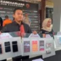 Jumpa Pers Kasus Judi Togel Online di Karawang. (Tangkapan layar video instagram @satreskrim-polreskarawang)