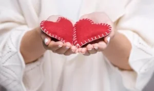 Ilustrasi makna cinta sejati dalam ajaran islam yang tulus dan murni. (freepik)