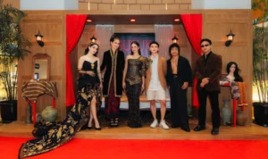 Akan Tayang Akhir Bulan Agustus, Ini Sinopsis Film "Susuk: Kutukan Kencatikan" Akan Tayang Akhir Bulan Agustus, Ini Sinopsis Film "Susuk: Kutukan Kencatikan"