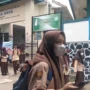 Aktivitas peserta didik Yayasan Pendidikan SMA Bina Muda di Kecamatan Cicalengka, Kabupaten Bandung sepulang sekolah. (Yanuar/Jabar Ekspres)