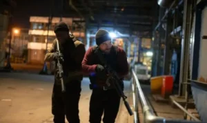 Sinopsis Film All the Devil's Men, Pertempuran Tanpa Batas