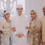 Romantis! Dinda Kirana Pamer Foto ‘Nikah’ dengan Jonathan Frizzy Bikin Geger Dinda Kirana Nikah dengan Ijonk alias Jonathan Frizzy yang Bikin Geger/ Instagram @dindakirana.s