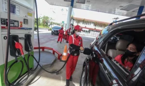 Ilustrasi. Direktur Utama Pertamina Nicke Widyawati menagtakan belum ada keputusan pemerintah soal Pertamax Green 92 gantikan pertalite. ANTARA/Makna Zaezar/foc/aa.