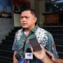 Dirreskrimum Polda Metro Jaya, Kombes Pol Hengki Haryadi mengatakan bahwa pihak Polri bakal buka suara sore ini terkait isu 3 anggotanya ditangkap bersama karyawan PT KAI terduga teroris. PMJ News/Fajar.