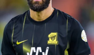 Terkuak! Ini Alasan Karim Benzema Bersitegang dengan Pelatih Al Ittihad Karim Benzema, Pemain Al Ittihad