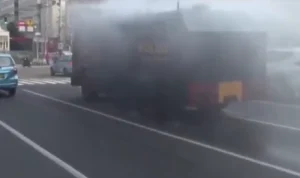 Mengapa Semprot Air di Jalan Meningkatkan Polusi Udara? Begini Penjelasannya