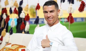 Ronaldo pake gamis