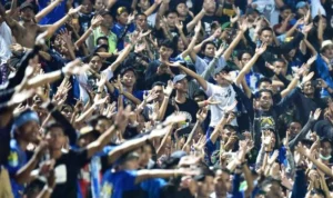 Ogah Dijatuhi Sanksi Lagi, Persib Imbau Bobotoh untuk Nobar dari Rumah Hindari Kembali Terkena Sanksi Kontra Bali United, Persib Ajak Bobotoh Ciptakan Suasana Aman dan Nyaman