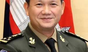 Raja Kamboja menunjuk Hun Manet sebagai perdana menteri baru pada Senin (7/8) menggantikan sang ayah, Hun Sen, yang telah memimpin negara selama hampir empat dekade dengan tangan besi.Raja Kamboja menunjuk Hun Manet sebagai perdana menteri baru pada Senin (7/8) menggantikan sang ayah, Hun Sen, yang telah memimpin negara selama hampir empat dekade dengan tangan besi.
