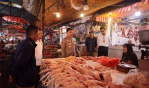 Harga Jual dari Penyuplai Naik, Ayam Potong di Sukabumi Jadi Rp37 Ribu Per Kilogram! Sidak lapangan pengecekan harga ayam potong, humas polres Sukabumi kota / Riky