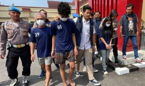 SN (26), selebram asal Baleendah berhasil ditangkap Polresta Bandung karena sudah promosikan situs judi online. Jabar Ekspres/Agi.