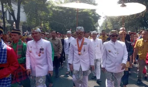 Jelang Berakhirnya Masa Jabatan, Ridwan Kamil Klaim Sukses Lewati Masa Krisis Covid-19 Dok. Gubernur Jabar Ridwan Kamil, usai langsungkan Upacara Hut Jabar ke- 78. Sabtu (19/8). Foto. Sandi Nugraha
