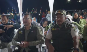 Jurus Ampuh Satpol PP Jabar Gempur Rokok Ilegal, Gelar wayang Golek di pelosok Desa