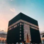 Wakil Emir Makkah Memimpin Upacara Sakral Pencucian Kabah Hari Ini