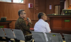 Ditanya Soal Fee Proyek dalam Sidang Lanjutan, Kepala Dishub Kota Bandung Ngaku Terlibat Kepala Dishub Kota Bandung, Dadang Darmawan beberkan soal fee proyek dalam sidang lanjutan kasus suap Bandung Smart City. Jabar Ekspres/Sadam.