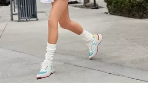 Keunikan Kolaborasi Koleksi Skechers x Ashley Park Keunikan Kolaborasi Koleksi Skechers x Ashley Park