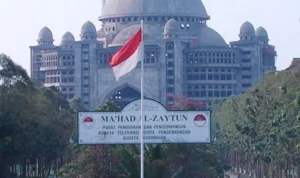 Menko Polhukam Mahfud MD buka suara soal nasib para santri Ponpes Al Zaytun usai Panji Gumilang ditetapkan sebagai tersangka penistaan agama. (Istimewa)