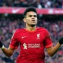 Laga seru antara Liverpool dan Darmstadt di Stadion Deepdale, benar-benar menyita perhatian para netizen. Sejak awal, The Reds menunjukkan taringnya dengan gol cepat dari Mohamed Salah dan Diogo Jota di menit awal pertandingan.