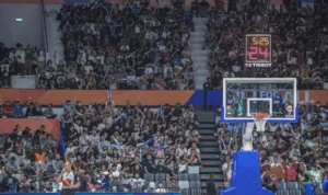 Suporter Basket Antusias Sambut FIBA World Cup 2023 di Hari Pertama Hingga Padati GBK
