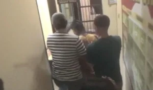 Polsek Citamiang membeberkan motif segerombolan pemuda melakukan pengeroyokan dan penganiayaan pada seorang gadis di Sukabumi. ANTARA/Aditya Rohman.