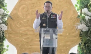 Bakal Lanjutkan Jabatan Gubernur Jabar atau Maju Pilpres 2024? Ridwan Kamil Ungkap Rencana Karier Politiknya Ridwan Kamil mengungkapkan terkait rencana karier politiknya menjelang purnajabatan sebagai Gubernur Jabar. Humas Pemda Jabar.
