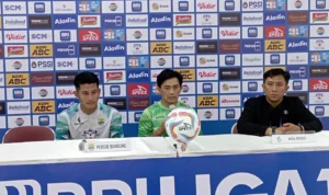 Dok. Preskon pers Persib Bandung Jelang Melawan Balin United. Rabu (2/8). Foto. Sandi Nugraha.