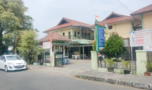 Puskesmas Sukmajaya, Kota Depok turut melakukan ujicoba kenaikan tarif Puskesmas.