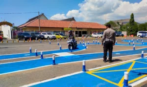 Wakapolda Jabar Lakukan Pengecekan Unit SIM di Polres Sumedang