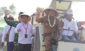 Cegah Krisis Pangan, Bupati Cirebon Kembali Dorong Regenerasi Petani Cegah Krisis Pangan, Bupati Cirebon Kembali Dorong Regenerasi Petani