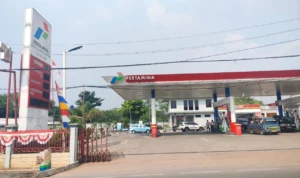SPBU 34.165.09 Sawangan Baru yang diduga mencemari lingkungan.