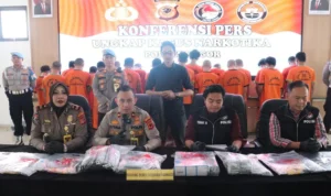Wakapolres Bogor Kompol Fitra Zuanda saat memberikan keterangan. Foto : Sandika Fadilah/Jabarekspres.com