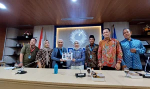Intan Fauzi dan FPAN akan membantu warga dalam menyelesaikan permasalahan watertank PDAM Tirta Asasta Kota Depok.