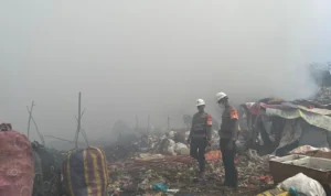 Ratusan Warga Desa Sarimukti Terancam Nganggur Imbas dari Kebakaran Sampah