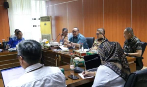 Jajaran Pimpinan DPRD Kota Bogor saat menggelar rapat kerja bersama Pemkot Bogor. (Yudha Prananda / Jabar Ekspres)
