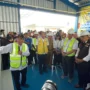 Kemenko Marves Luhut Binsar Pandjaitan Tinjau TPST Cicukang Oxbow Untuk Penanggulangan Sampah . Foto Agi Jabar Ekspres