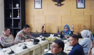 Sekda Kota Bogor, Syarifah Sofiah saat memimpin rapat persiapan pelaksanaan FBBN 2023. (Yudha Prananda / Jabar Ekspres)