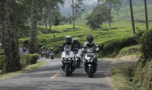 Ini Cara Mengatur Spion Sepeda Motor Yang Tepat