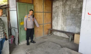 Warga Cirebon Geger, Penemuan Bayi Perempuan Tanpa Identitas di Bengkel Las Warga Cirebon Geger, Penemuan Bayi Perempuan Tanpa Identitas di Bengkel Las