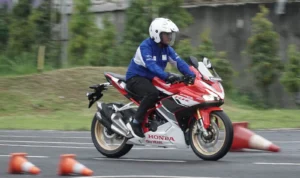 Mudah Asal Tahu Caranya, Berikut Tips Belajar Motor Kopling Manual