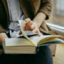 Media Literasi Kampus Institut Agam Islam Nazhatut Thullab (MLK IAI Nata) Sampang, Jawa Timur, telah menemukan kejanggalan dalam delapan buku pelajaran jenjang Madrasah Tsanawiyah (MTS).