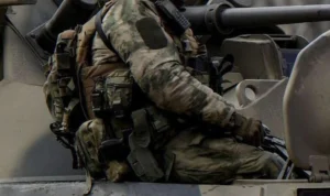 Ukraina Klaim Pasukan Rusia Tak Berperikemanusiaan Sebuah klip singkat berdurasi 21 detik telah menjadi sorotan di media sosial setelah Juru Bicara Militer Ukraina, Sarah Ashton-Cirillo, menyebut pasukan militer Rusia sebagai 'bukan manusia'.