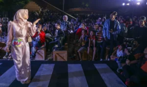Kembangkan Kreativitas Anak Muda, GSI Gelar Bandung Street Fashion GSI menggelar Bandung Street Fashion di Alun-Alun Cicendo, Jalan Arjuna, Kelurahan Husen Sastranegara, Kecamatan Cicendo, Kota Bandung, Jawa Barat, Sabtu 26 Agustus 2023.